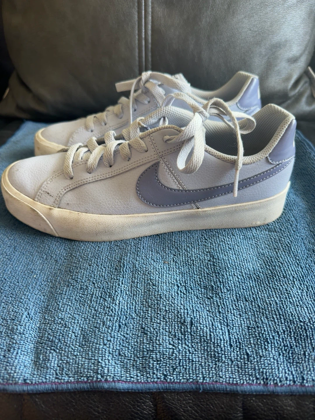 Nike Women's Low Top Sneakers