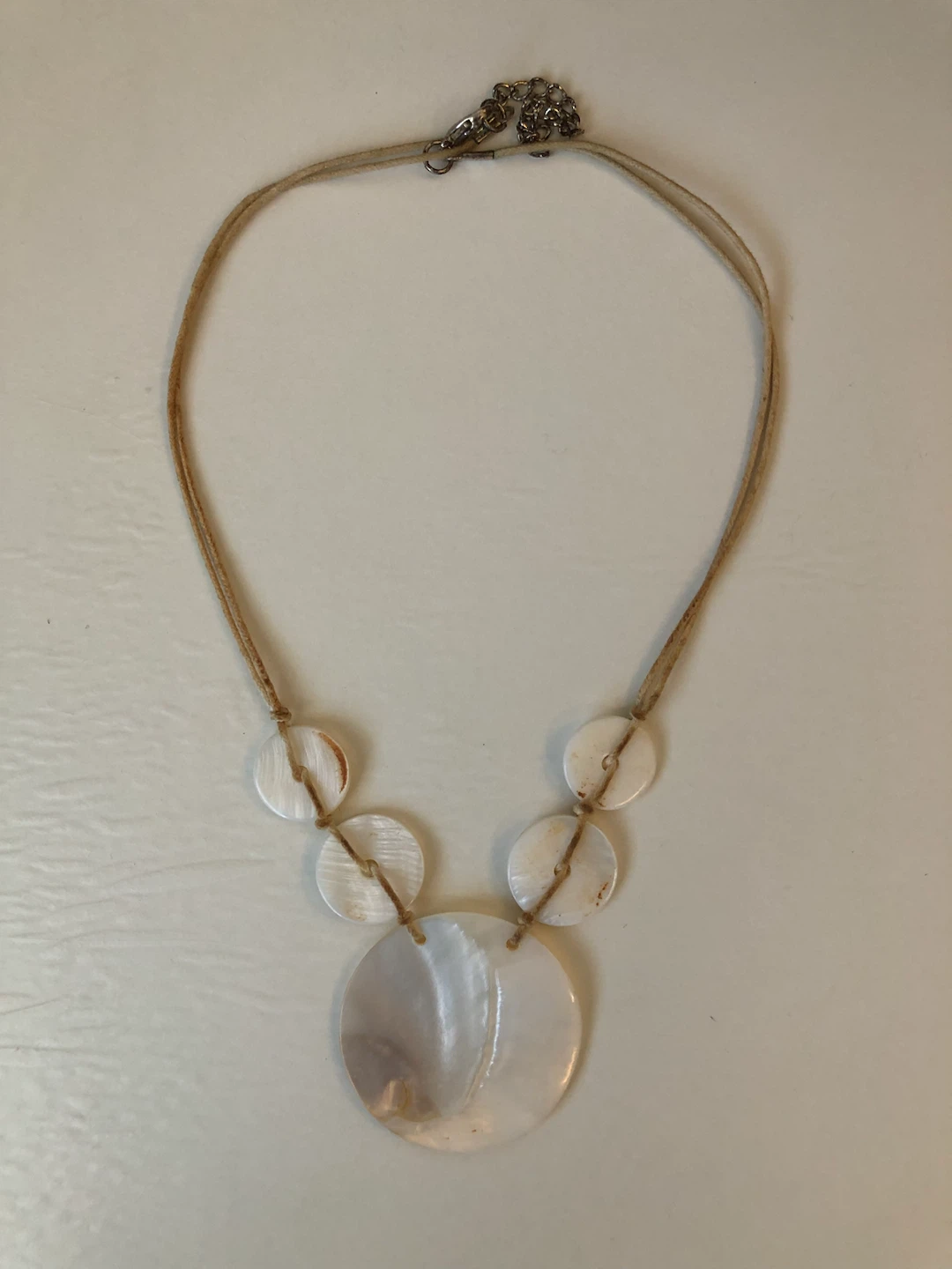 Shell Pendant Necklace