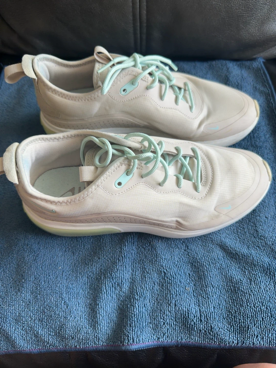 Nike Women's Air Max Verona Sneakers
