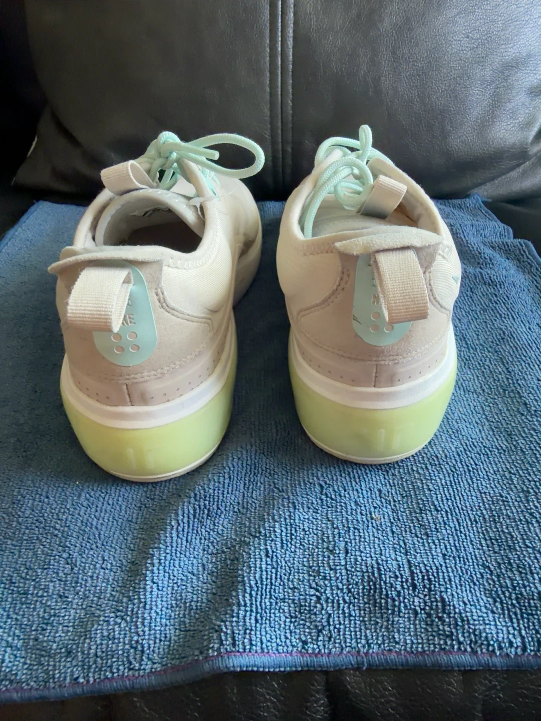 Nike Women's Air Max Verona Sneakers - photo 2
