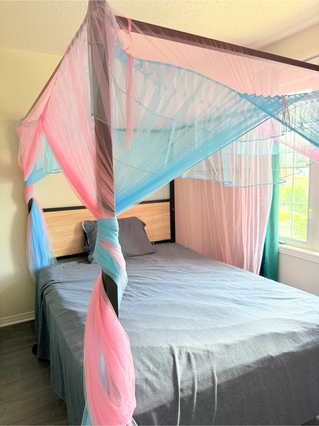 Bed Frame with canopy - photo 2