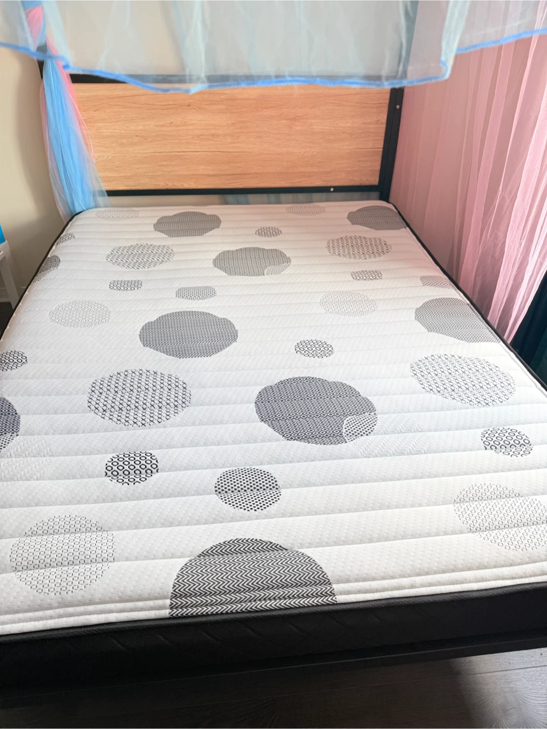Bed Frame with canopy - photo 3