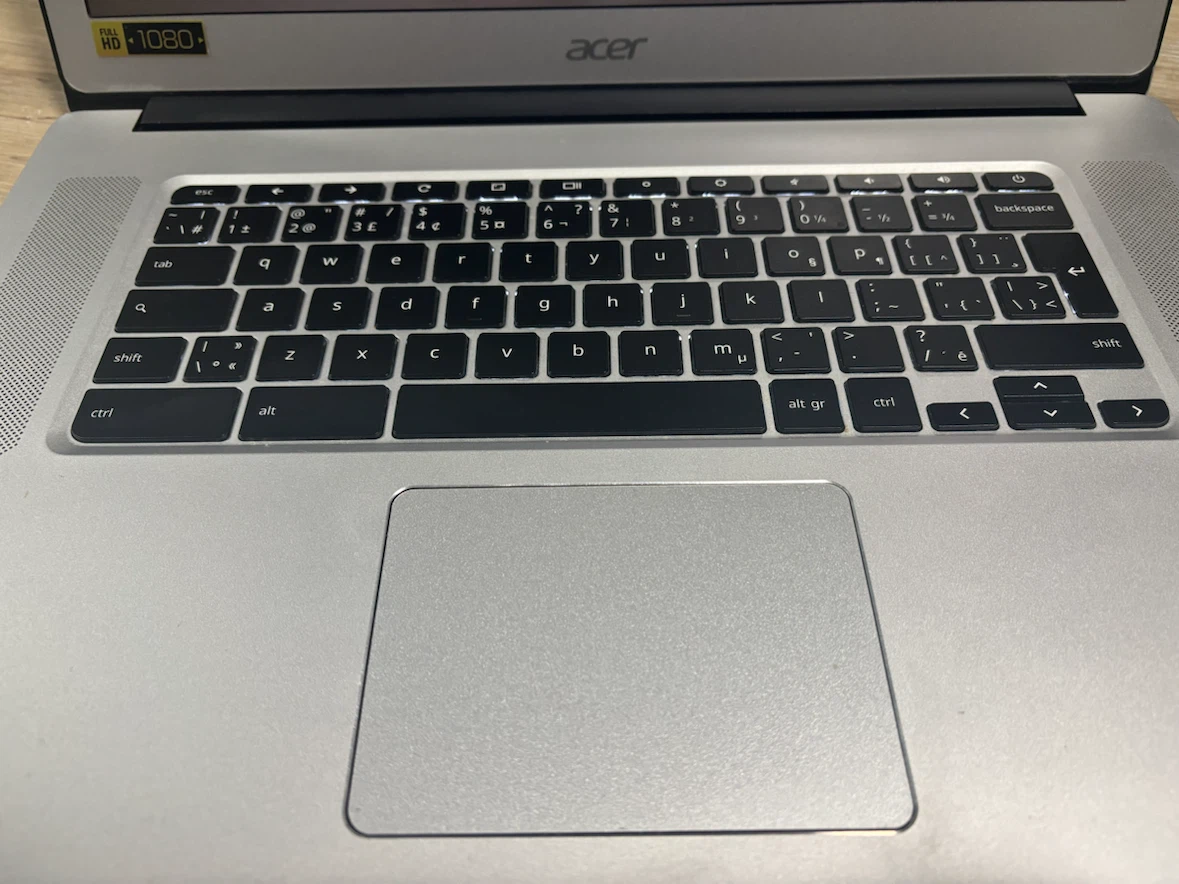Acer Chromebook Laptop - photo 3