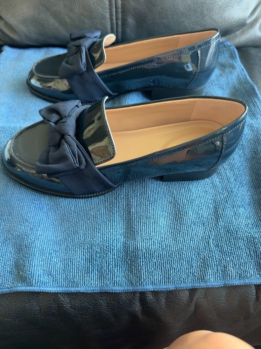 Bandolino Patent Bow Loafers - Navy - photo 3