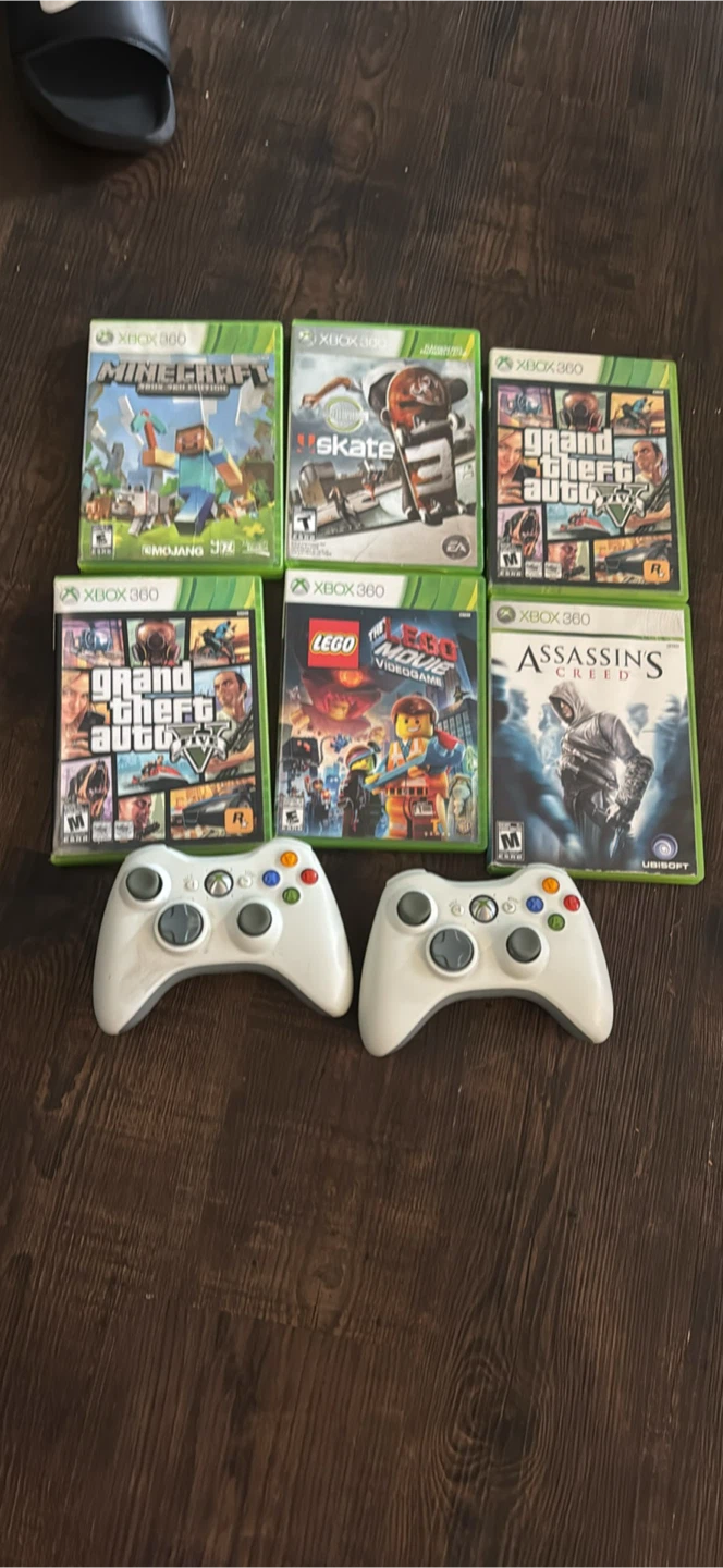 Xbox 360 with cord and games - photo 2