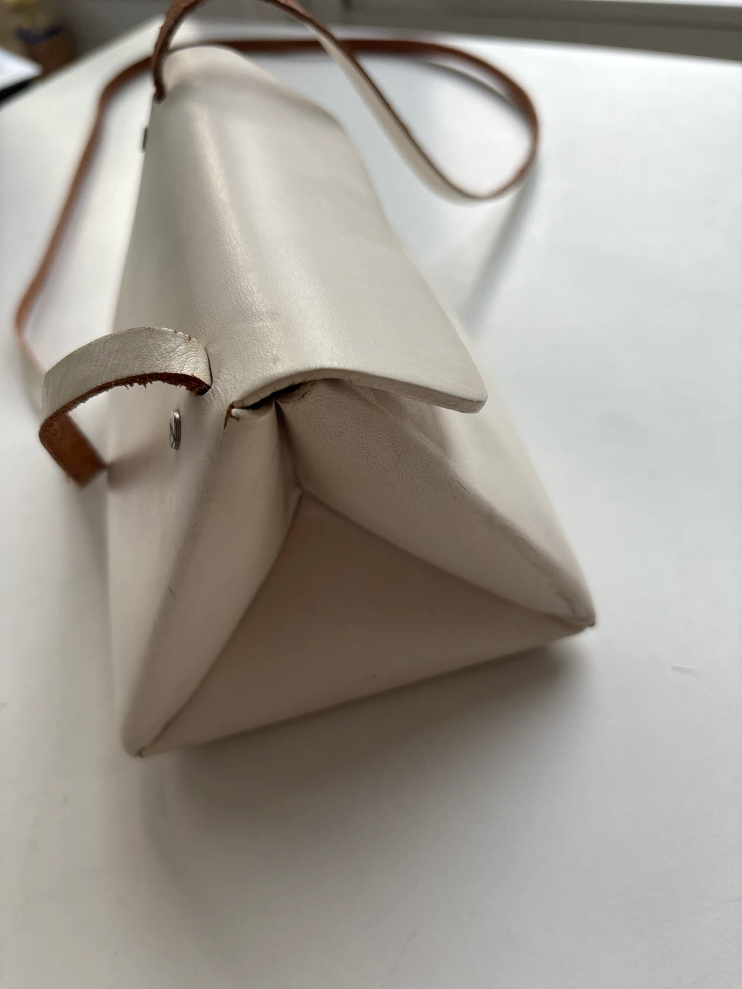 COS Cream Leather Crossbody Bag - photo 5