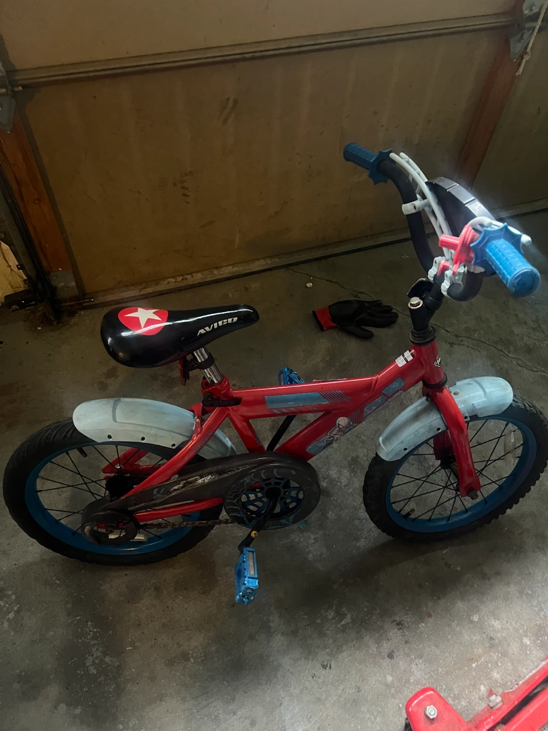 18” Red Spider-Man Kids Bicycle - photo 4