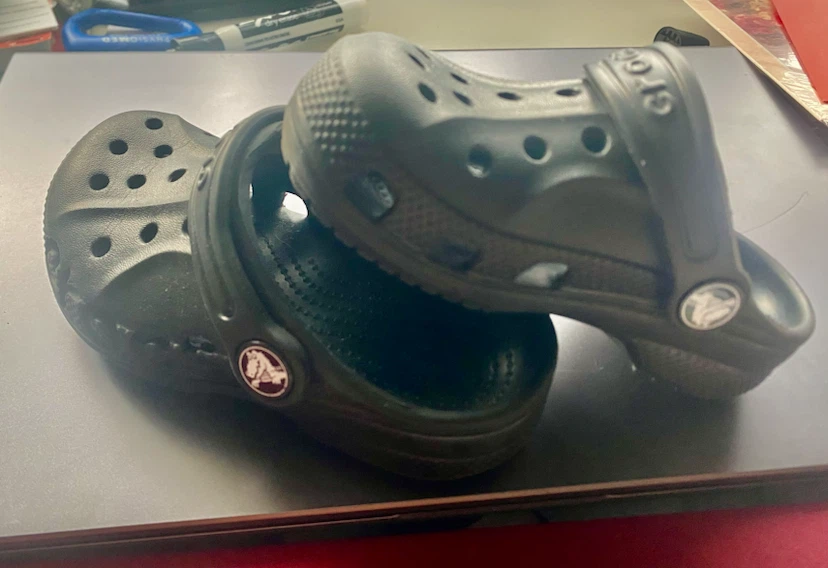 NEW Crocs Toddler Baya Clogs size 8 - photo 2
