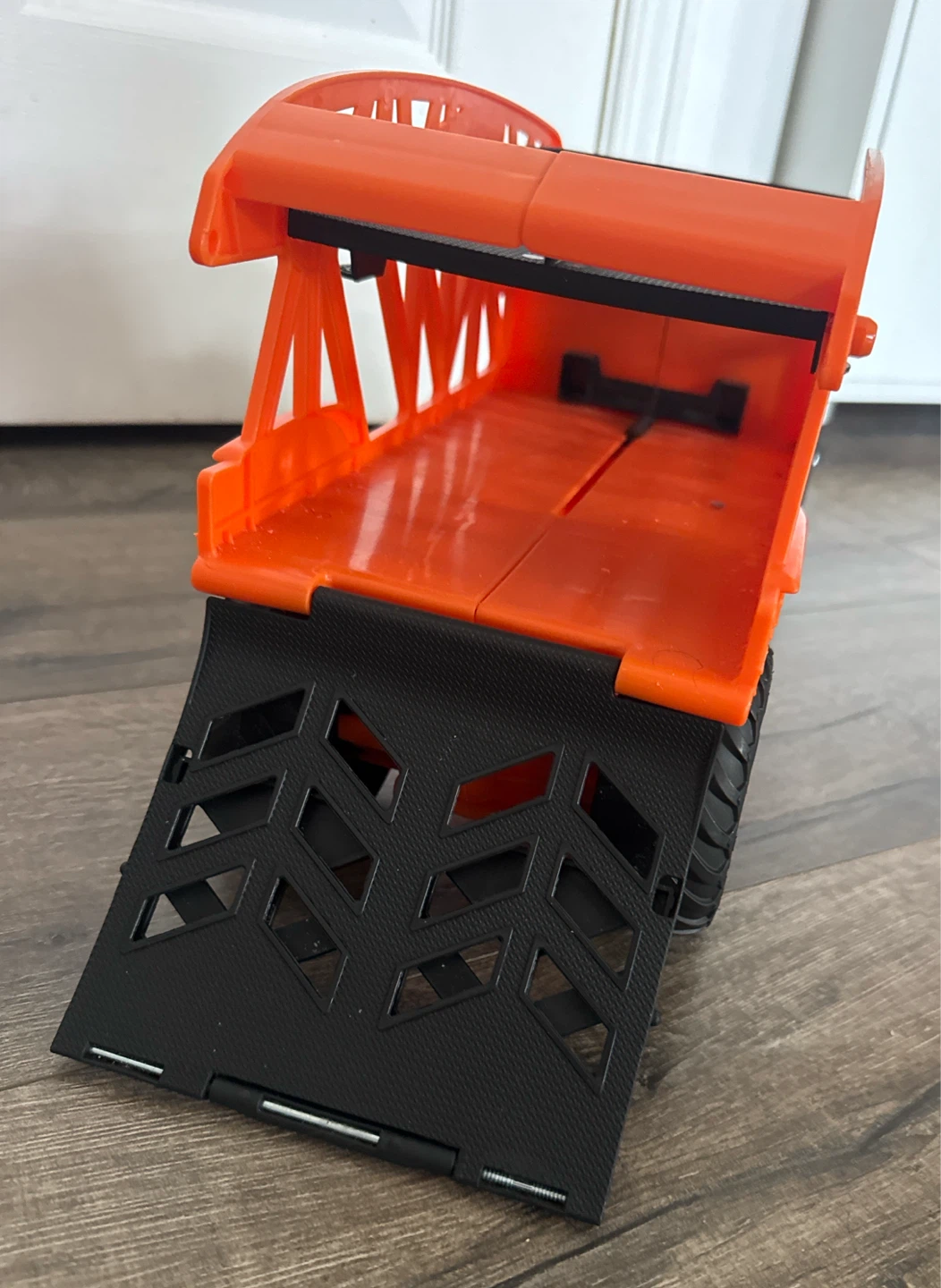 Hot Wheels Monster Hauler Truck - photo 3