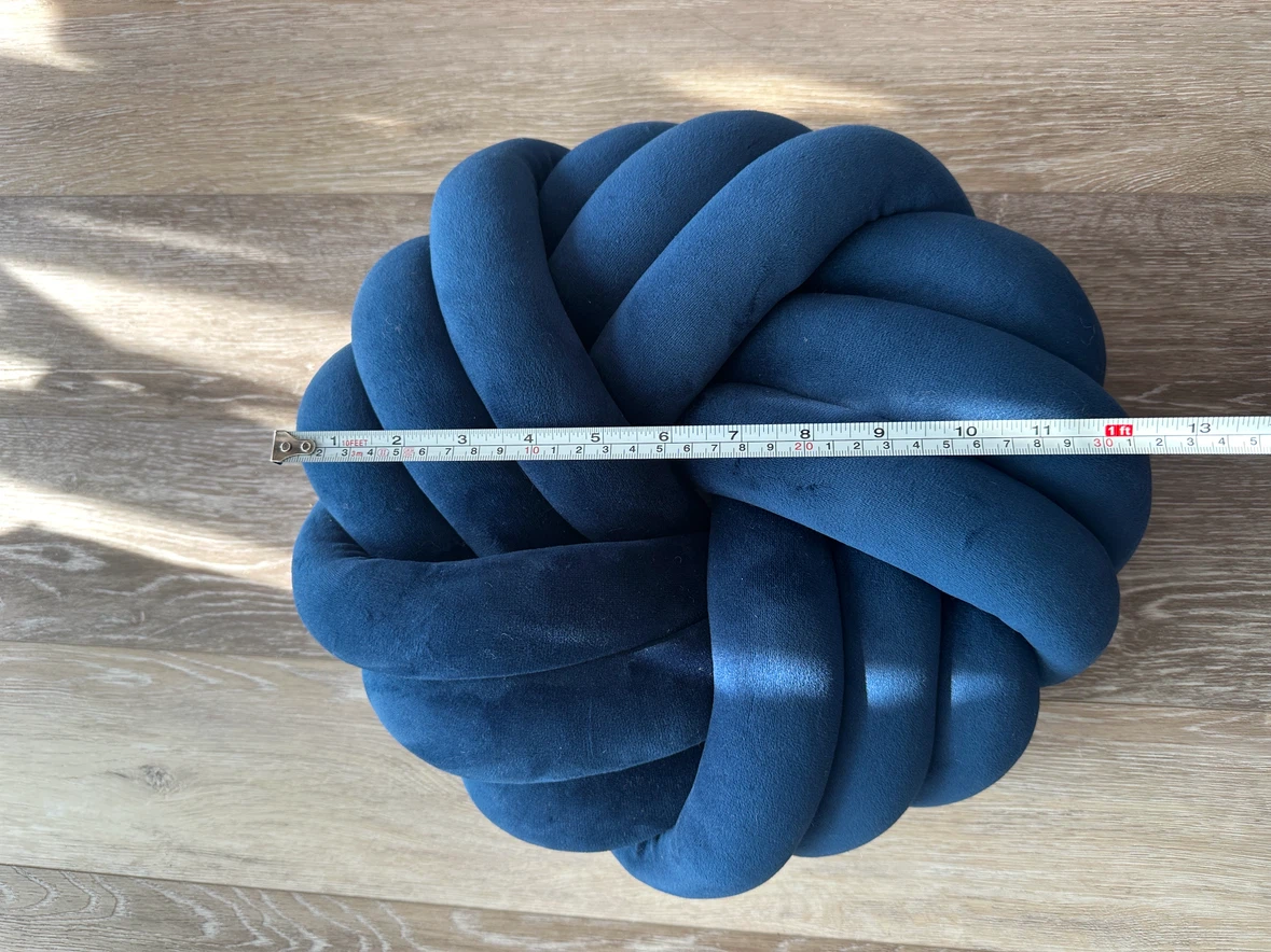Blue Velvet Knot Pillow - photo 2