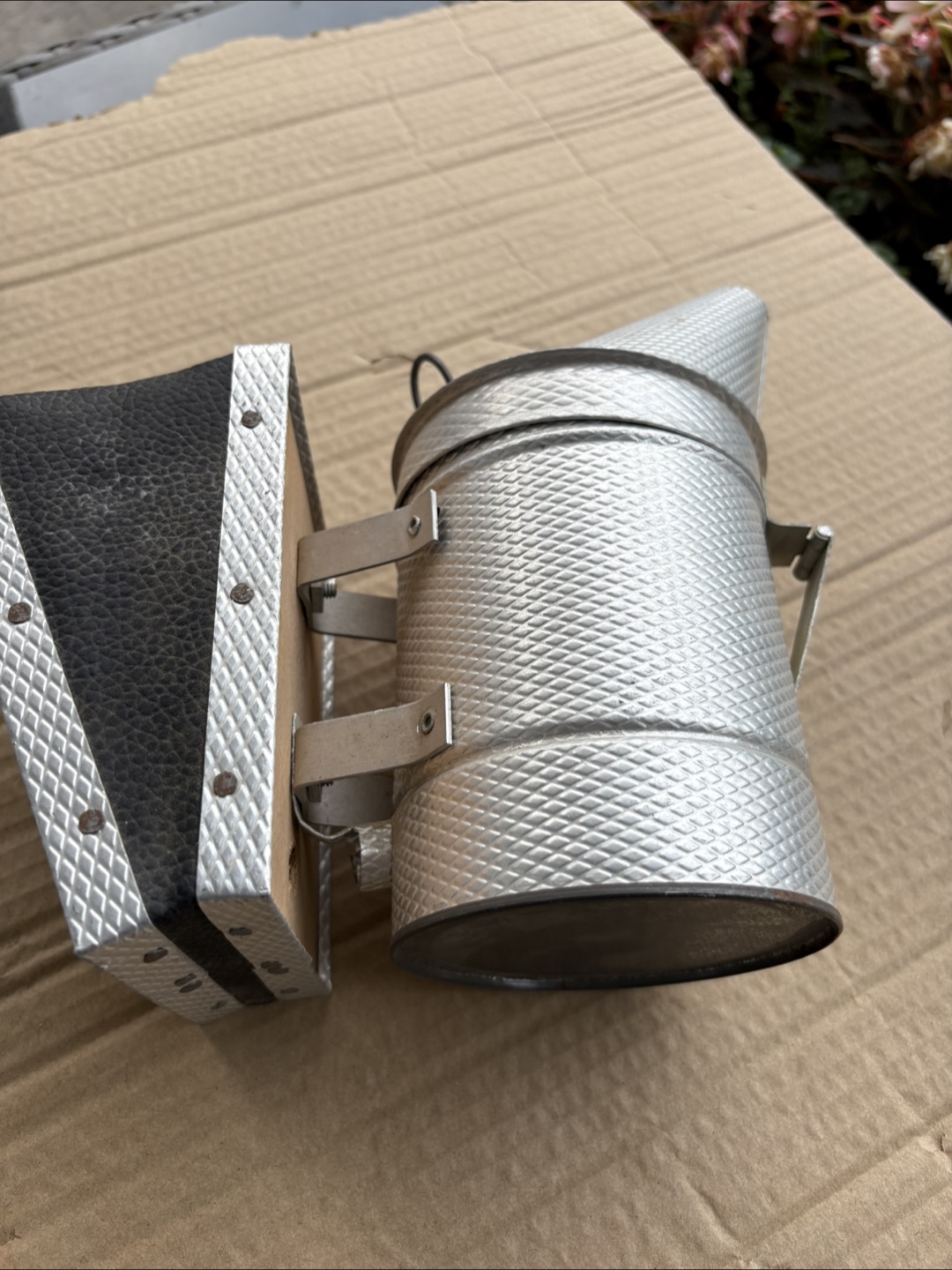 Vintage Bee Smoker - photo 2