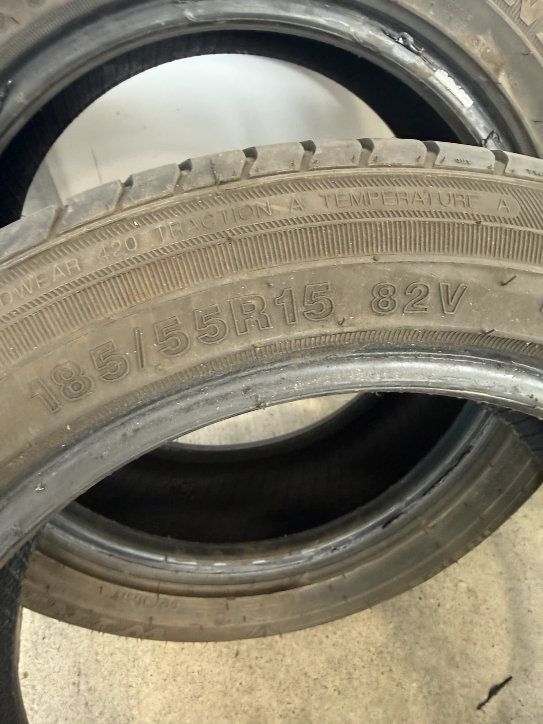 Set of 4 Winrun 185/55R15 82V Tires - photo 3