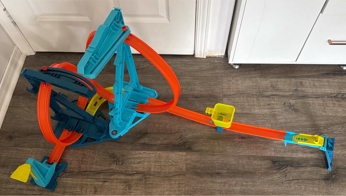 Hot Wheels Stunt Track - photo 2