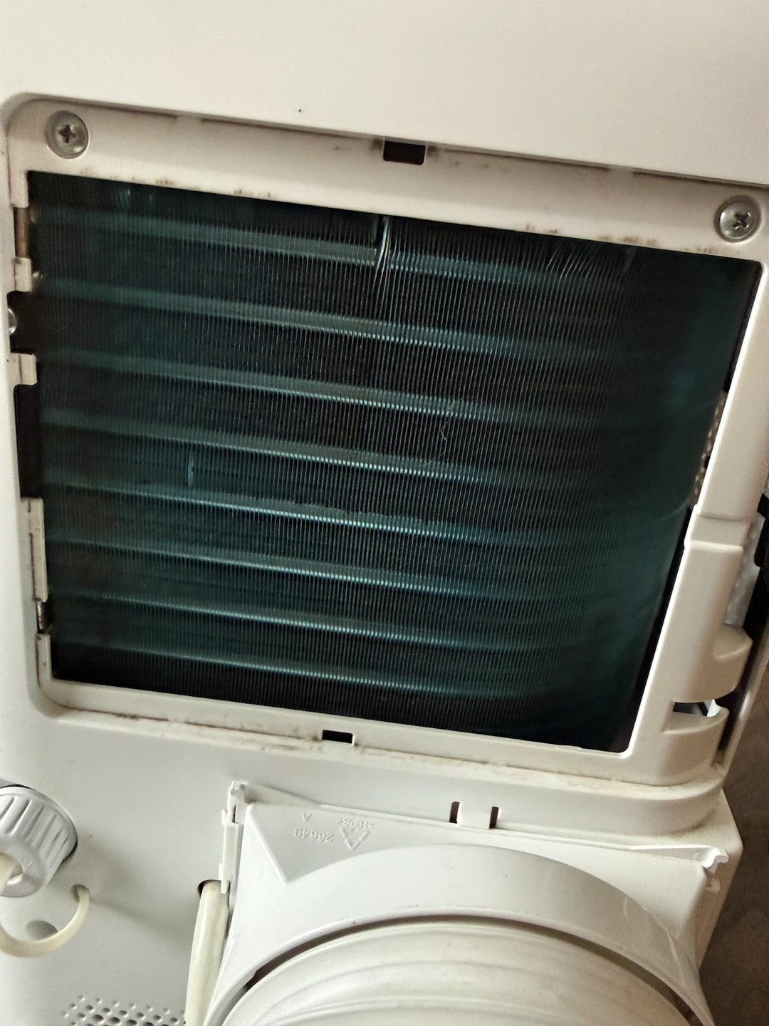 Tosot Portable Air Conditioner with Exhaust Hose - photo 3