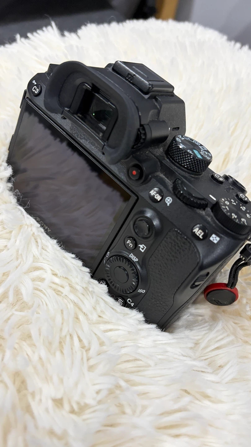 Sony A7 III (A7iii) Camera Body  – Excellent Condition - photo 3