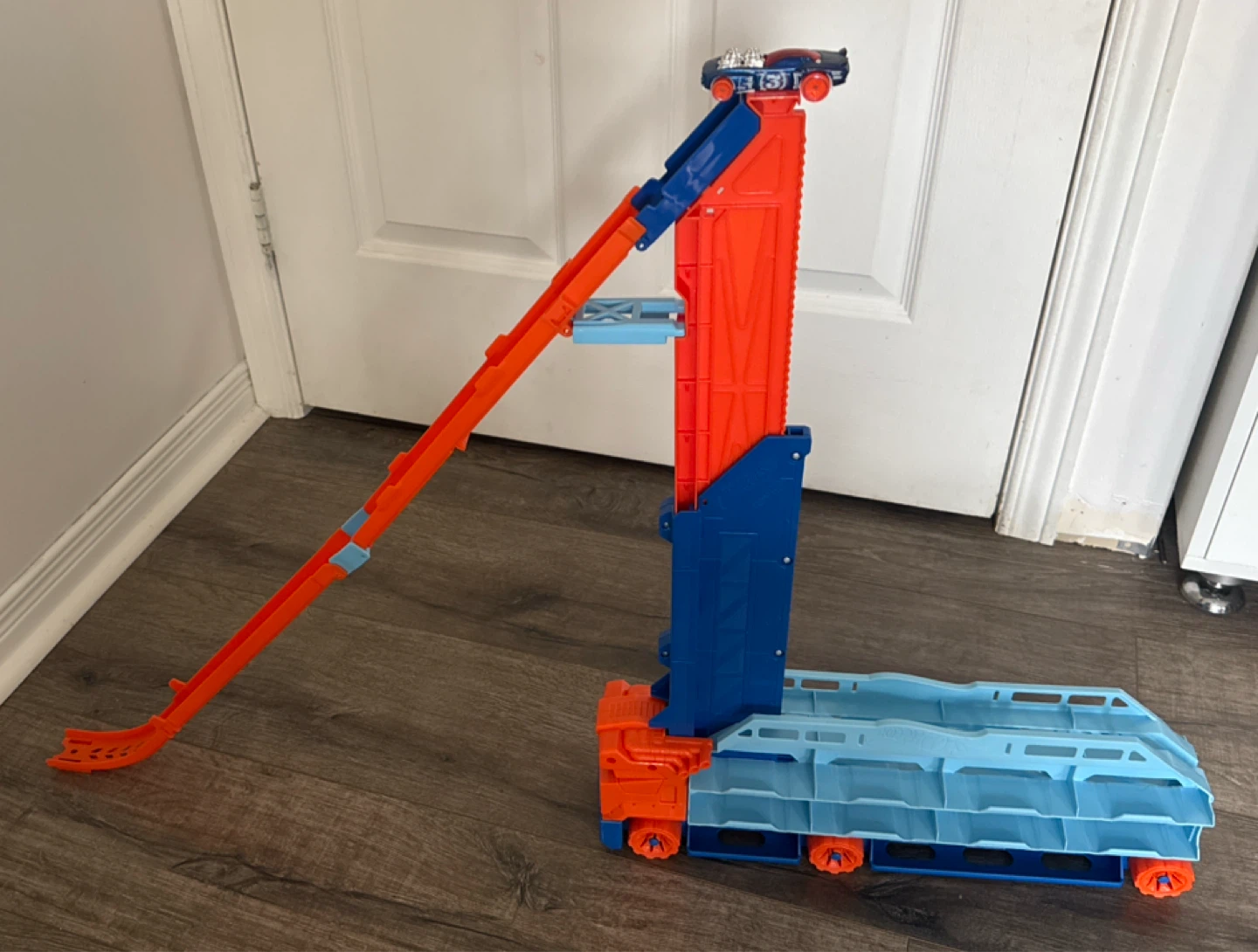 Hot Wheels Hauler Playset with Track - photo 3