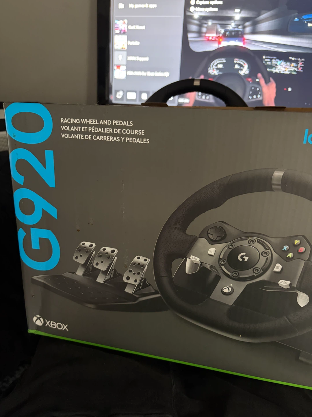 Logitech G920 Racing Wheel and Pedals for Xbox