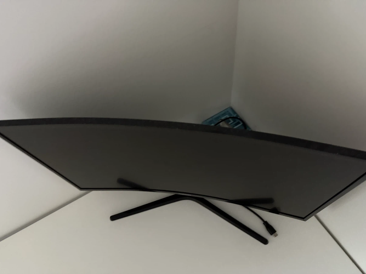 Samsung 27" Curved Monitor LC27F396FH - photo 2