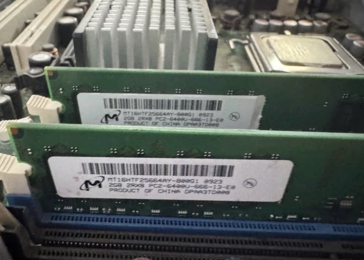 Intel Retro Desktop PC Parts Bundle – Motherboard + CPU + RAM - photo 3