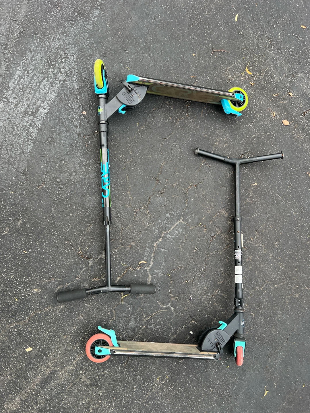 2 Scooters