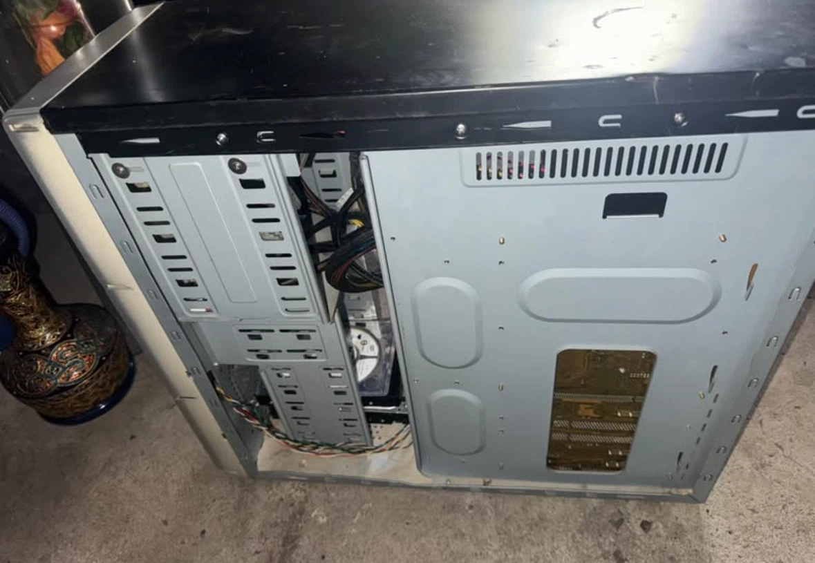 ASUS P5K SE Desktop PC (Barebones Build) – With PSU, Case & CPU - photo 5