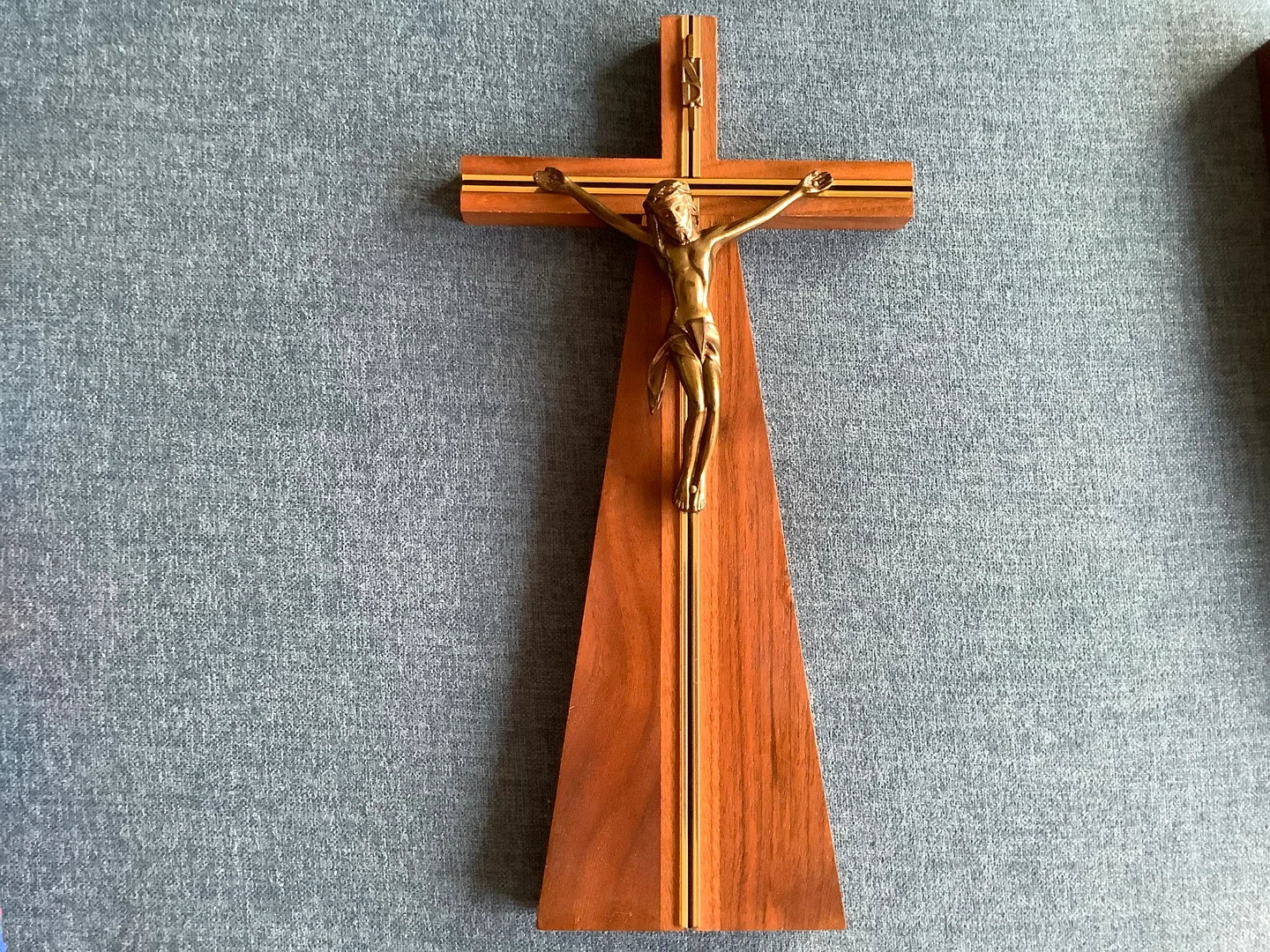 Vintage Catholic Sick Call Crucifix Set 🐞