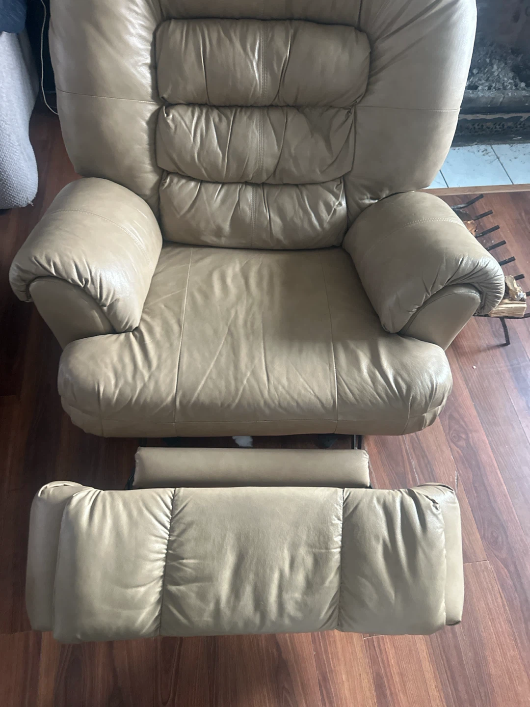 Tan Leather Recliner Chair - photo 2