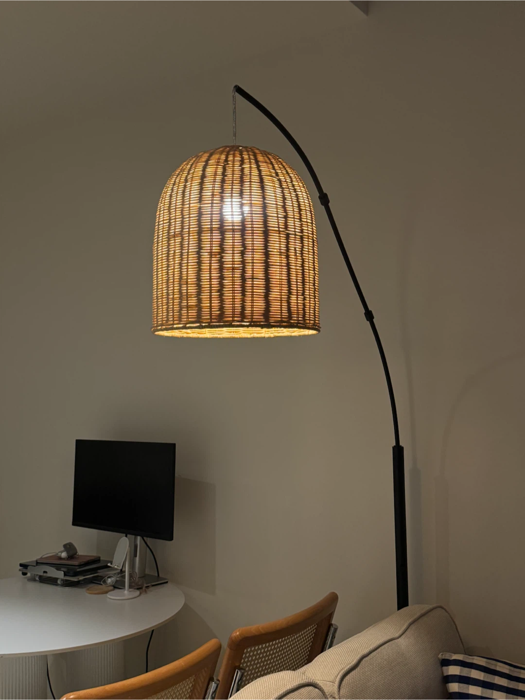 Modern Woven Arc Floor Lamp – Like New