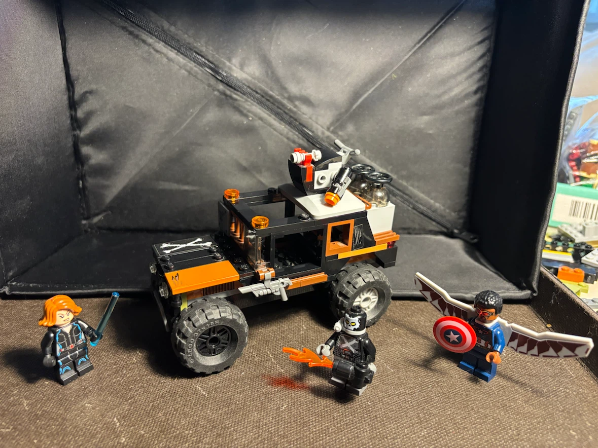 LEGO - Crossbones Hazard Heist 76050 - 99% complete - all figs