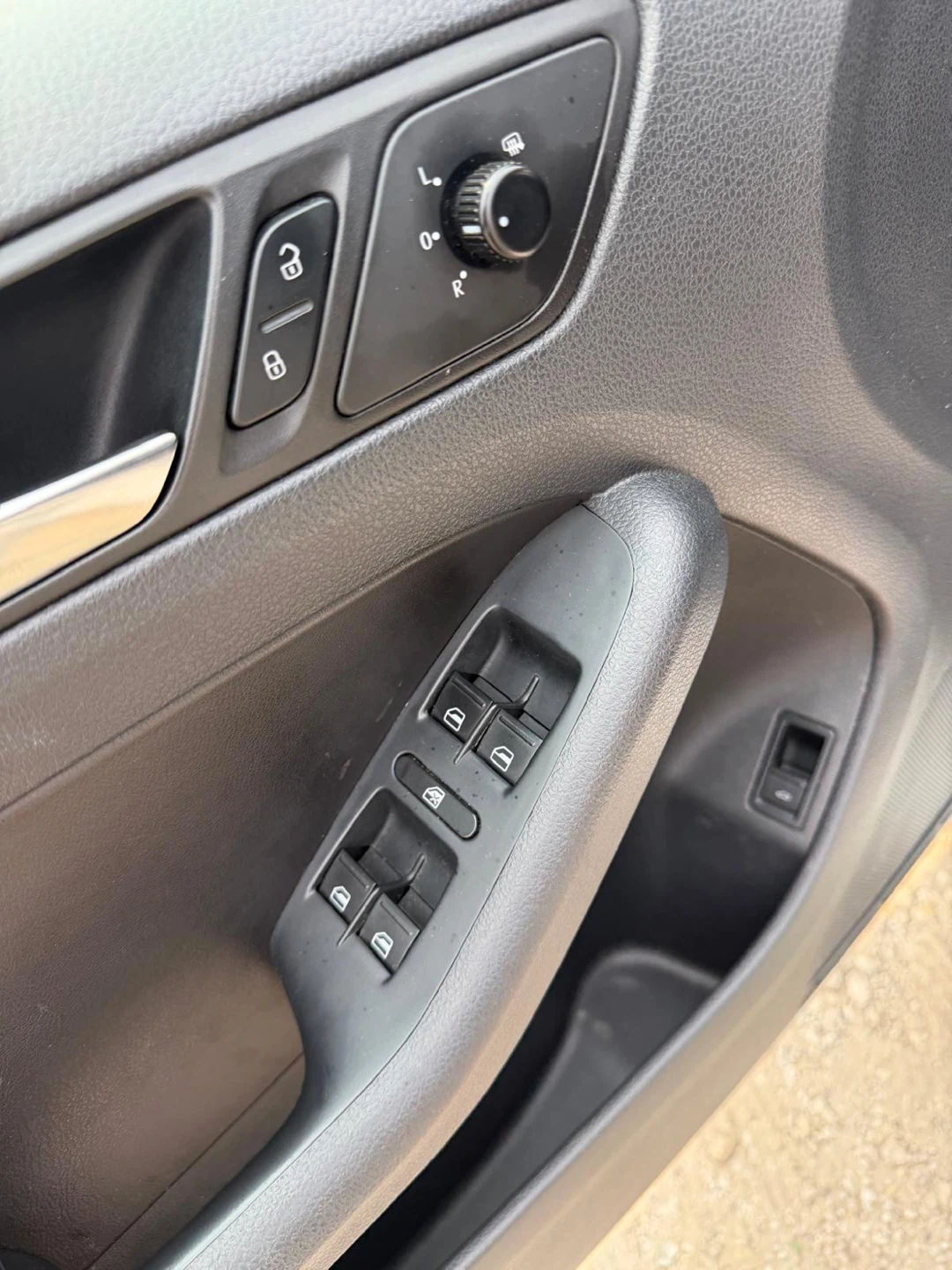 Volkswagen jeta SE 2011 - photo 2