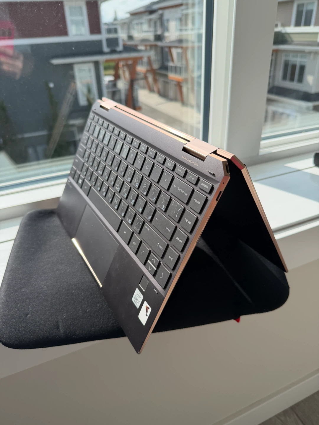 HP Spectre x360 Convertible 13" 4K Touchscreen laptop with Pen - photo 4
