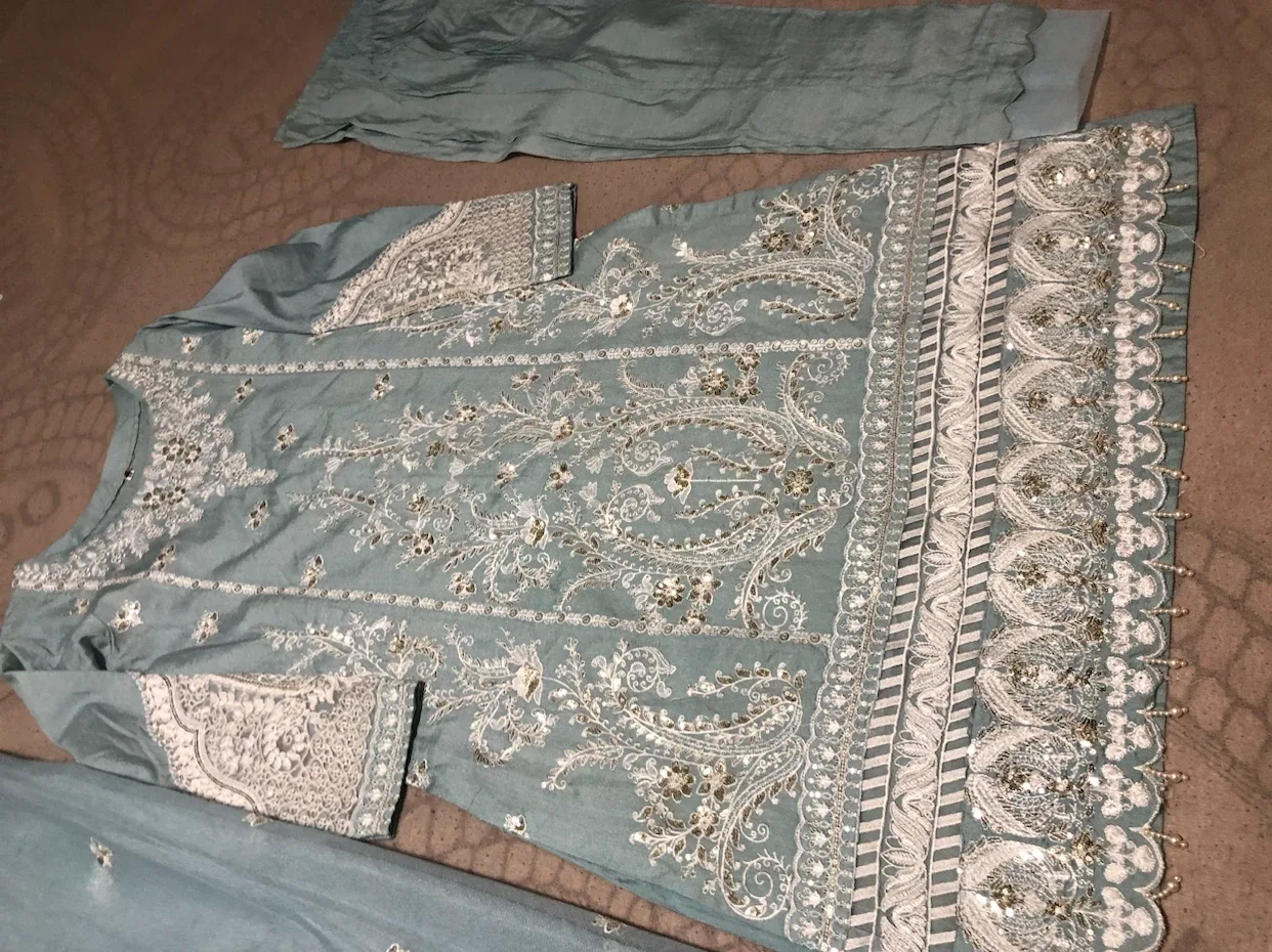 Women's Embroidered Kurti with Pants and Scarf - photo 2