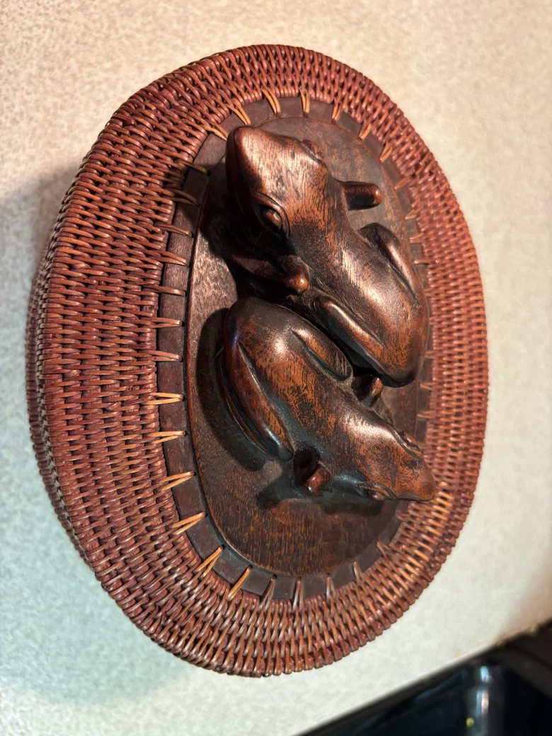 VTG Indonesia Lombok Wood Rattan Carved Wood Frogs Lidded Basket - photo 4