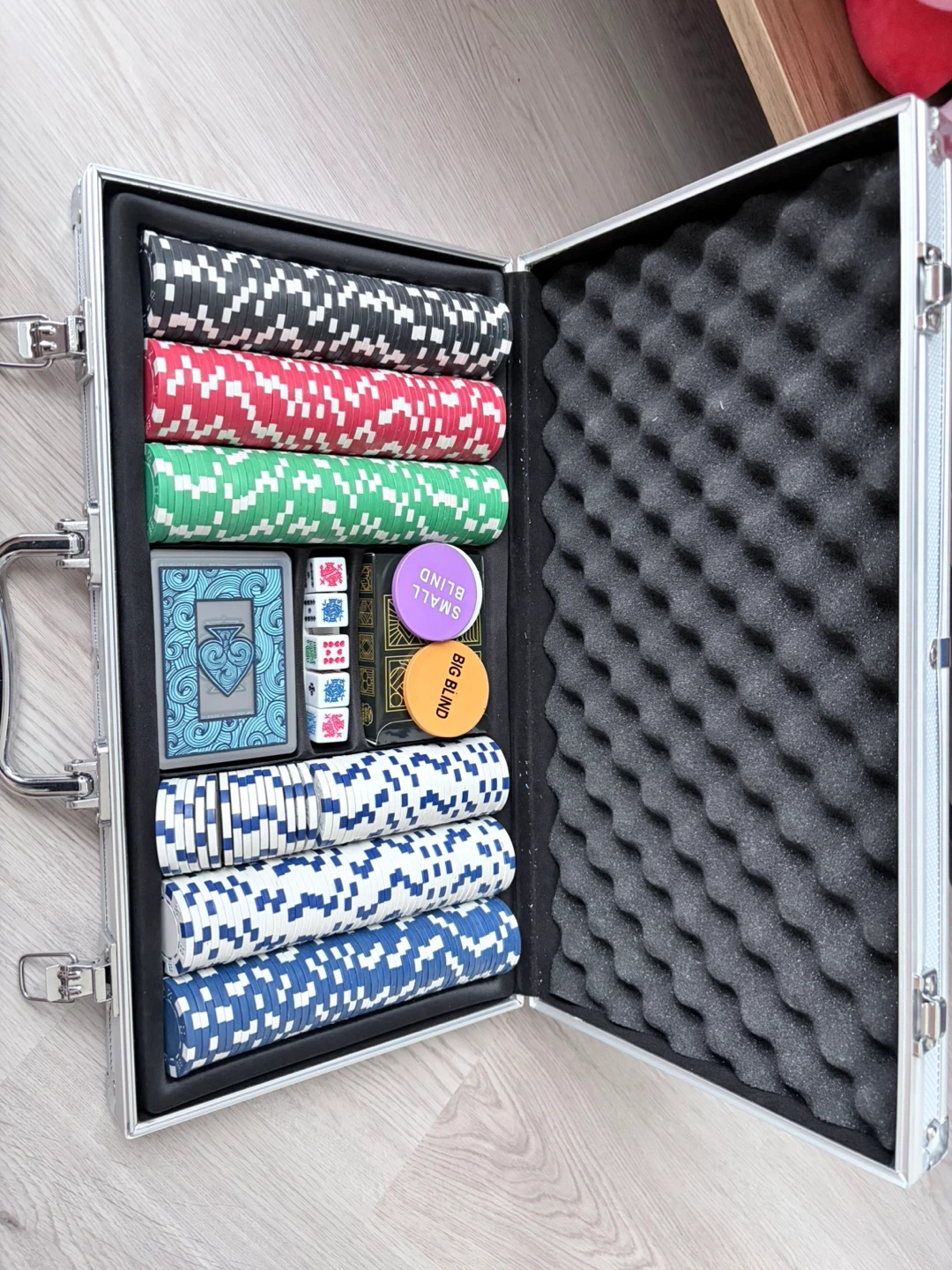 Poker Chip Set with Automatic Card Shuffler