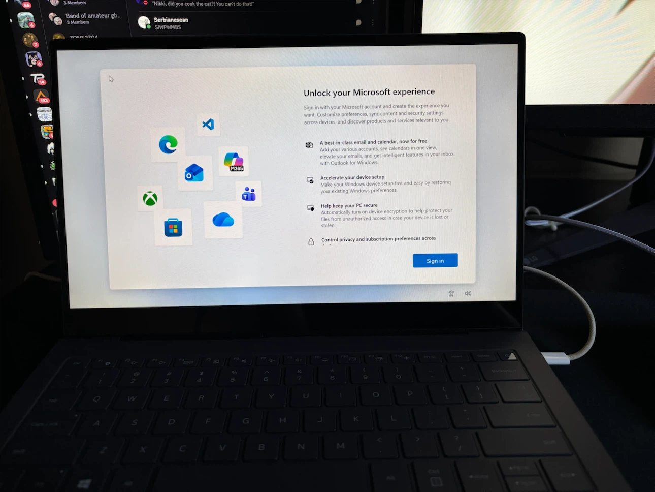 Samsung Galaxy Book S Laptop - photo 2