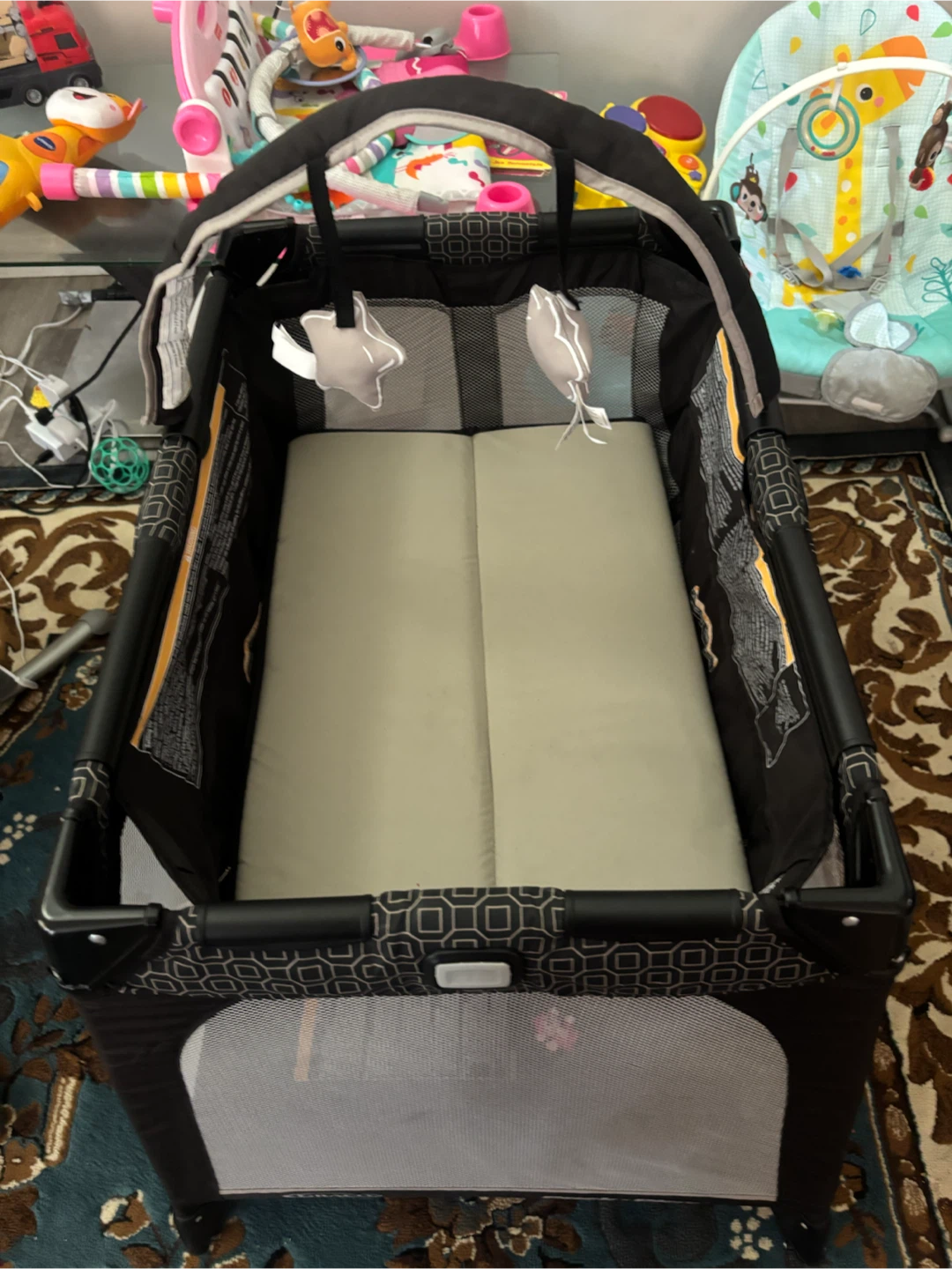 Gracco pack and play - photo 4