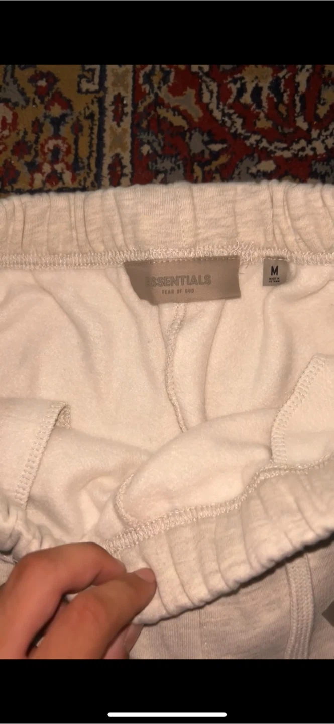 ALL ESSENTIALS - photo 3