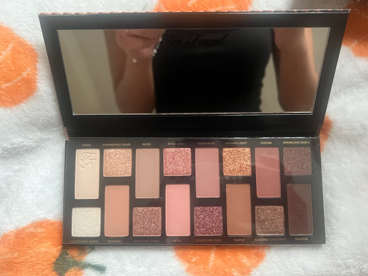BORN THIS WAY The Natural Nudes - Too Faced eyeshadow palette - photo 2
