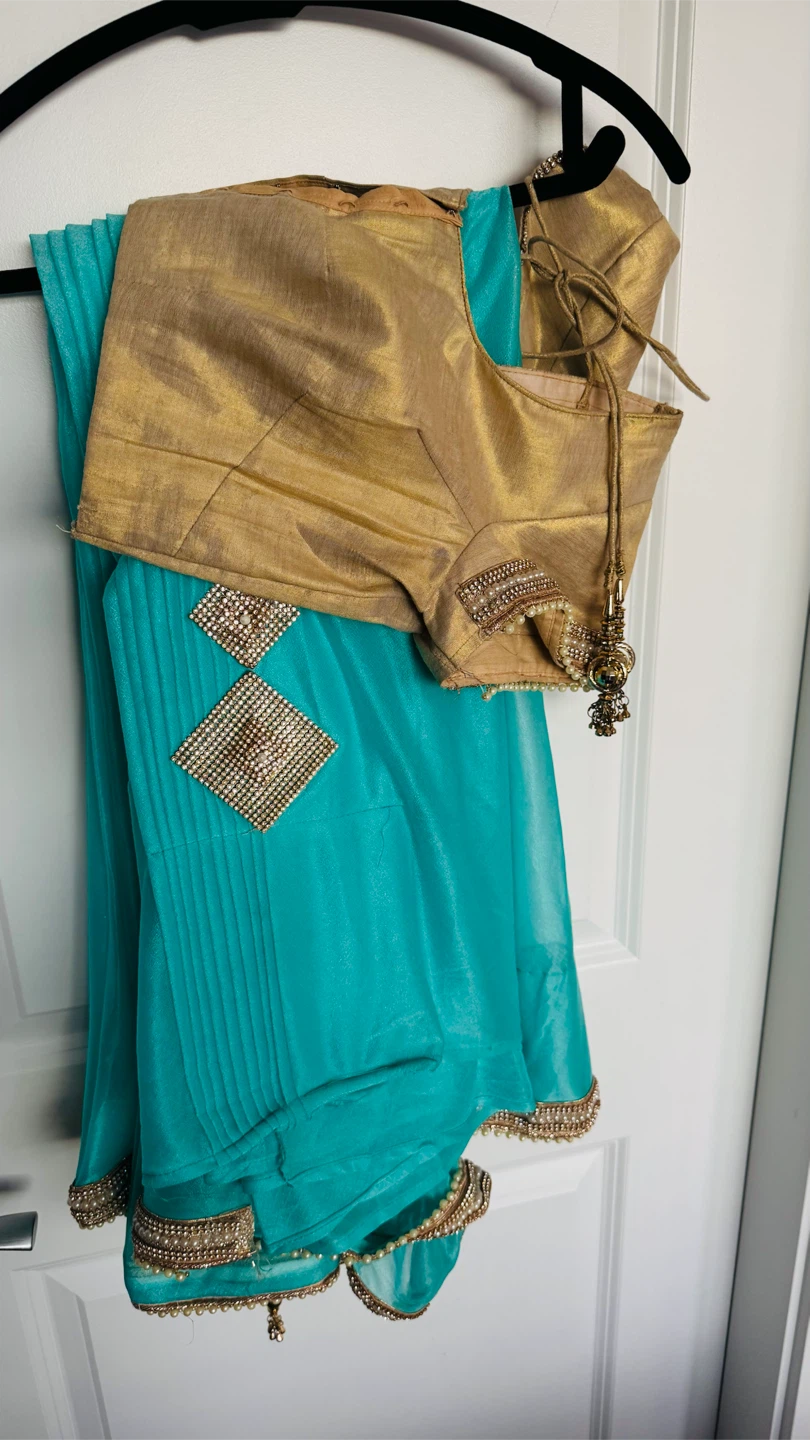 Ready-to-Wear Saree for Sale - photo 2