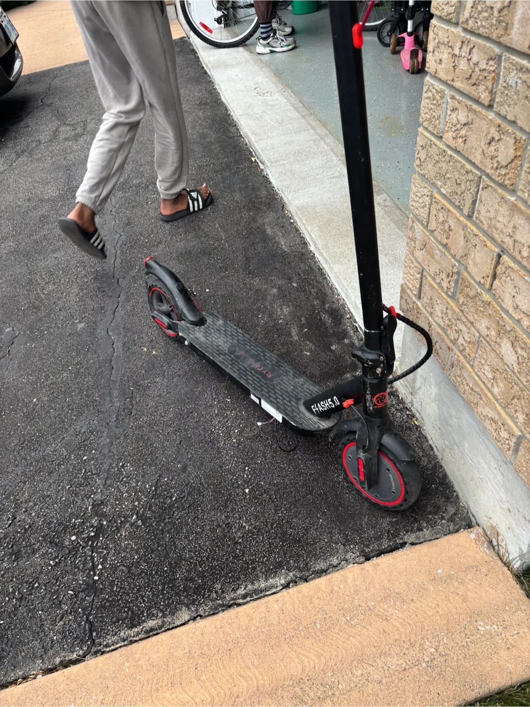 Flash 5.0 Electric Scooter - photo 2