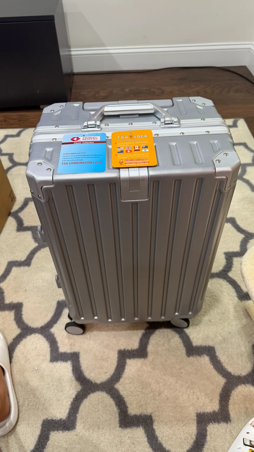 NEW HotWay 20 inch Carry on luggage
