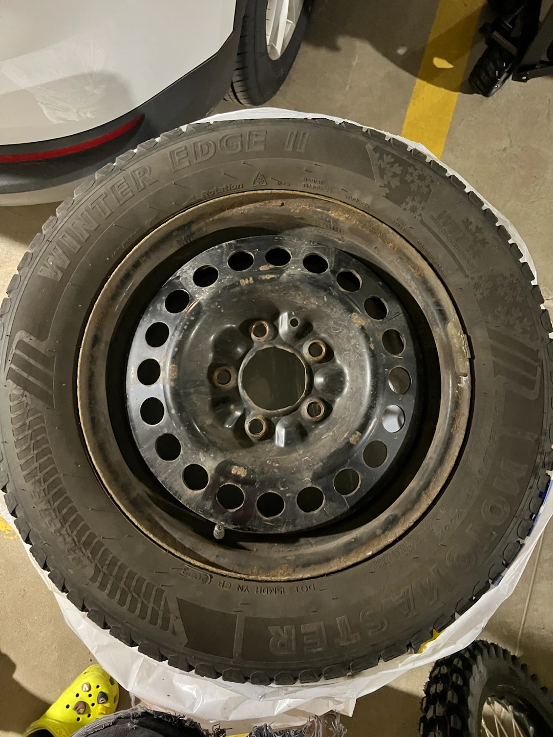 P195/65R15 Motomaster Winter Edge II Tire - photo 2