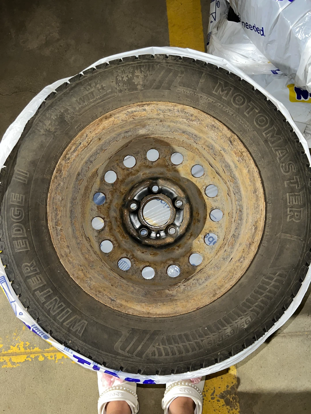 P195/65R15 Motomaster Winter Edge II Tire - photo 4