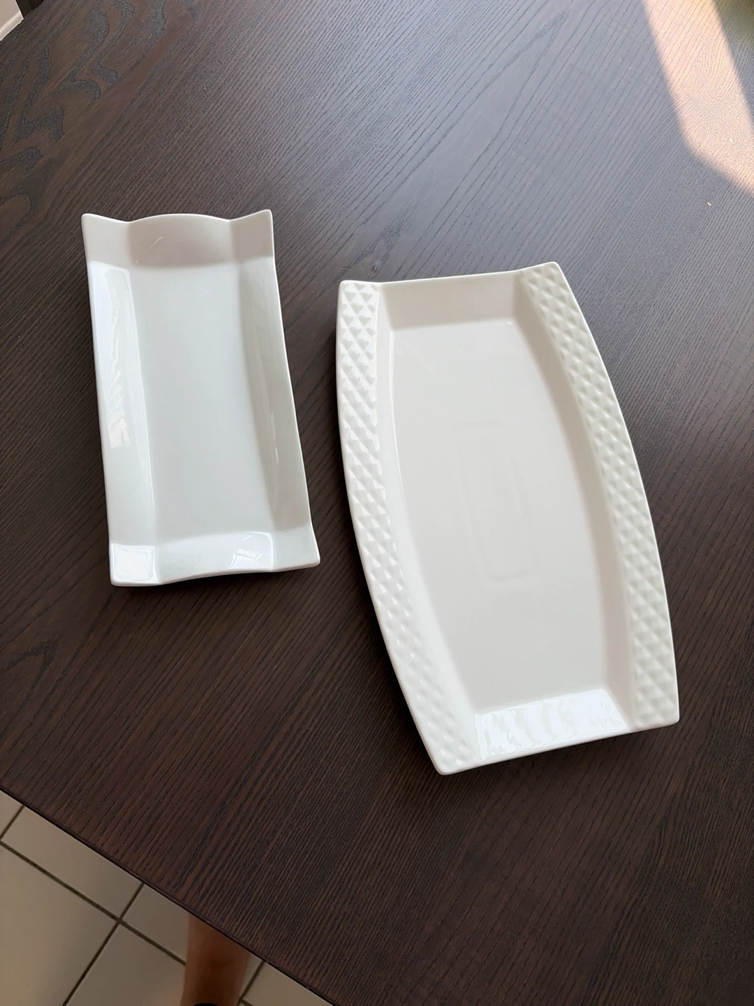 Set of 2 White Serving Platters