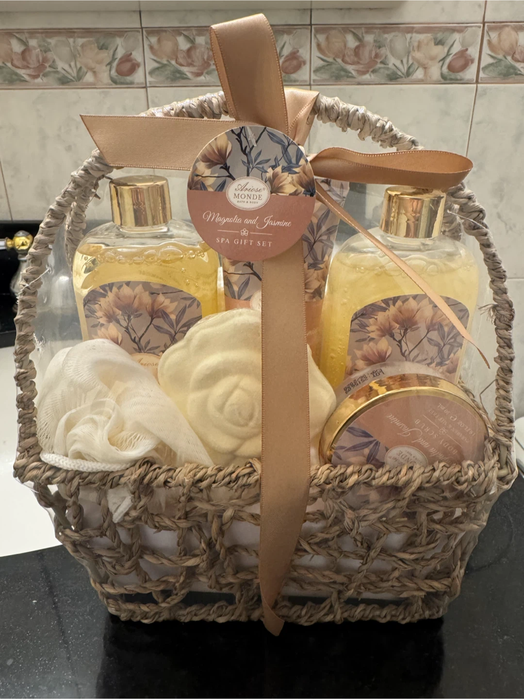 Ariose & Monde Magnolia & Jasmine Spa Gift Set