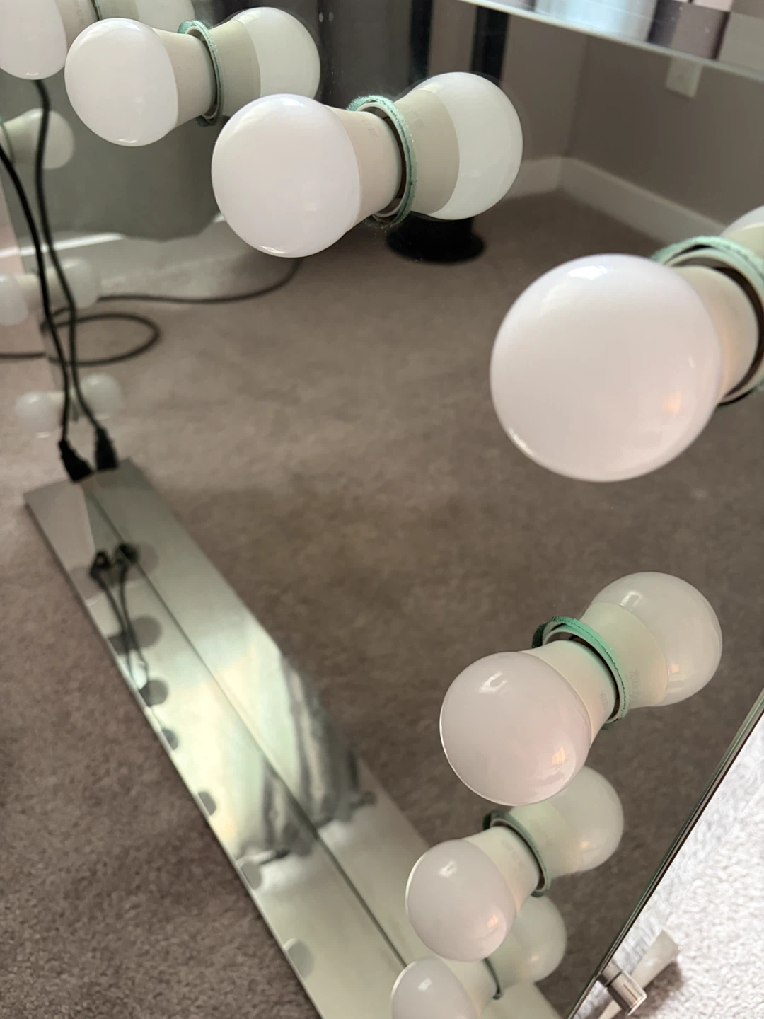 illumination mirror - photo 2