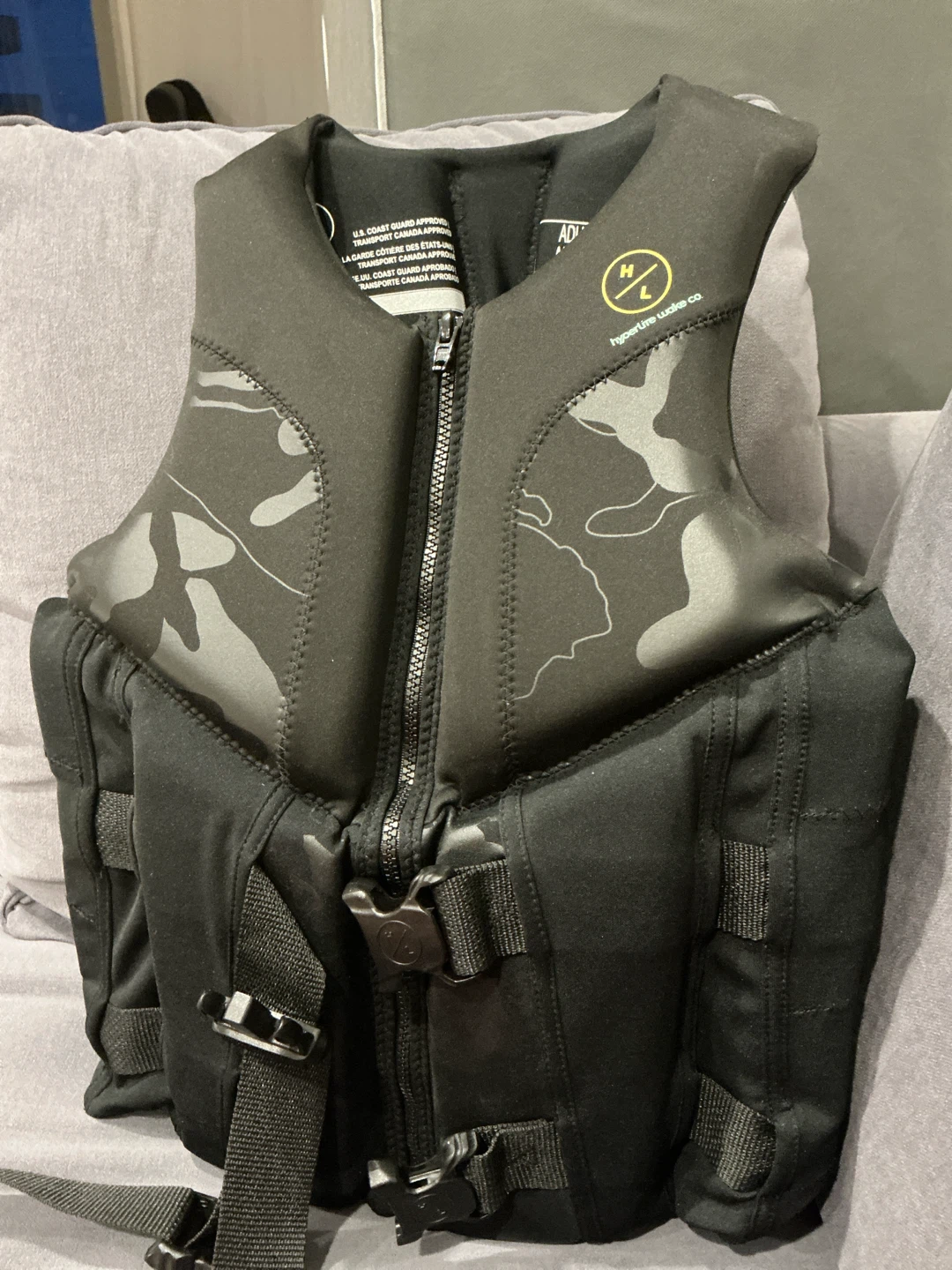 Hyperlite Life Vest - Adult Small