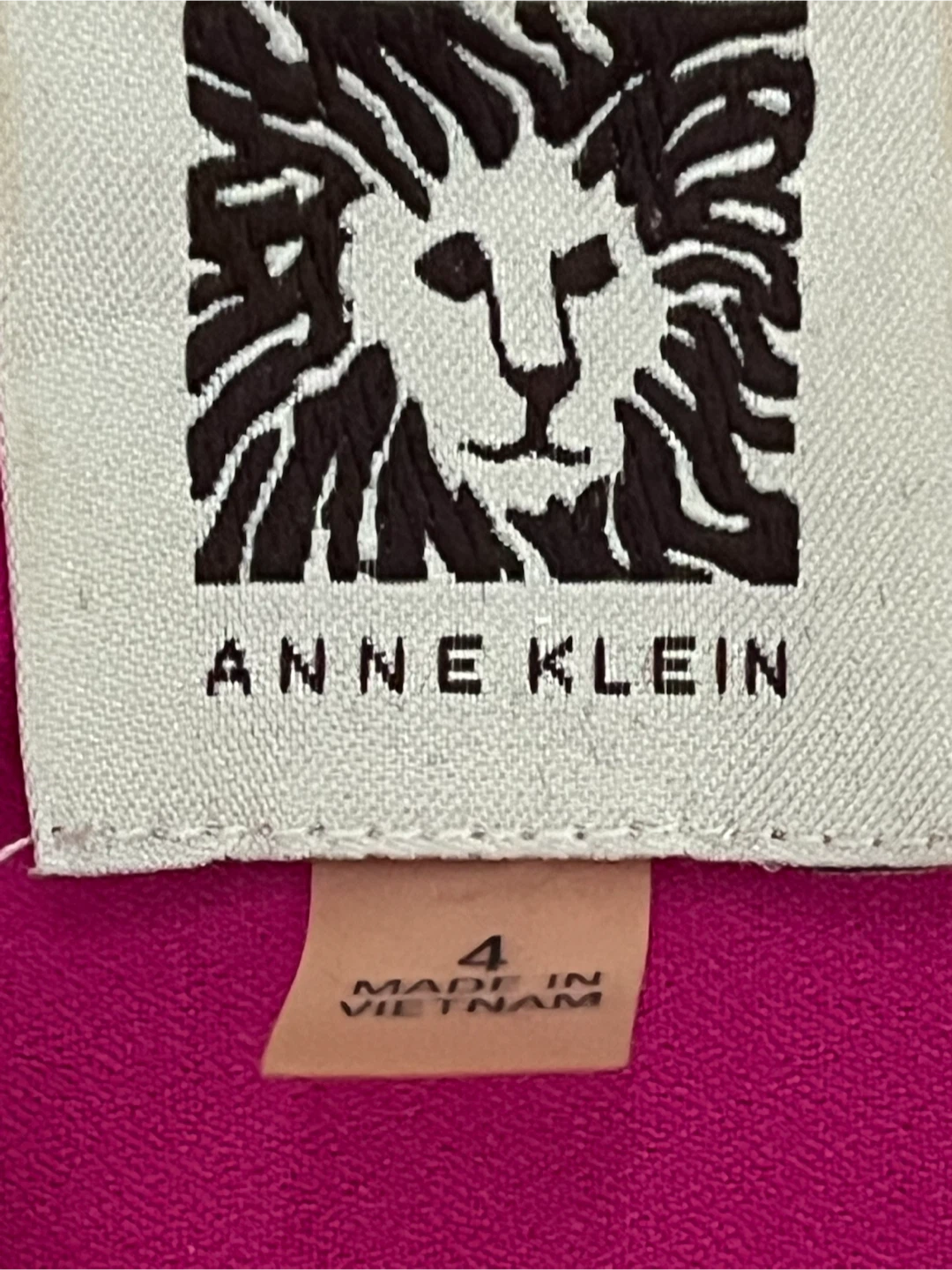 Anne Klein Sleeveless Pink Bow Blouse Size 4 - photo 4