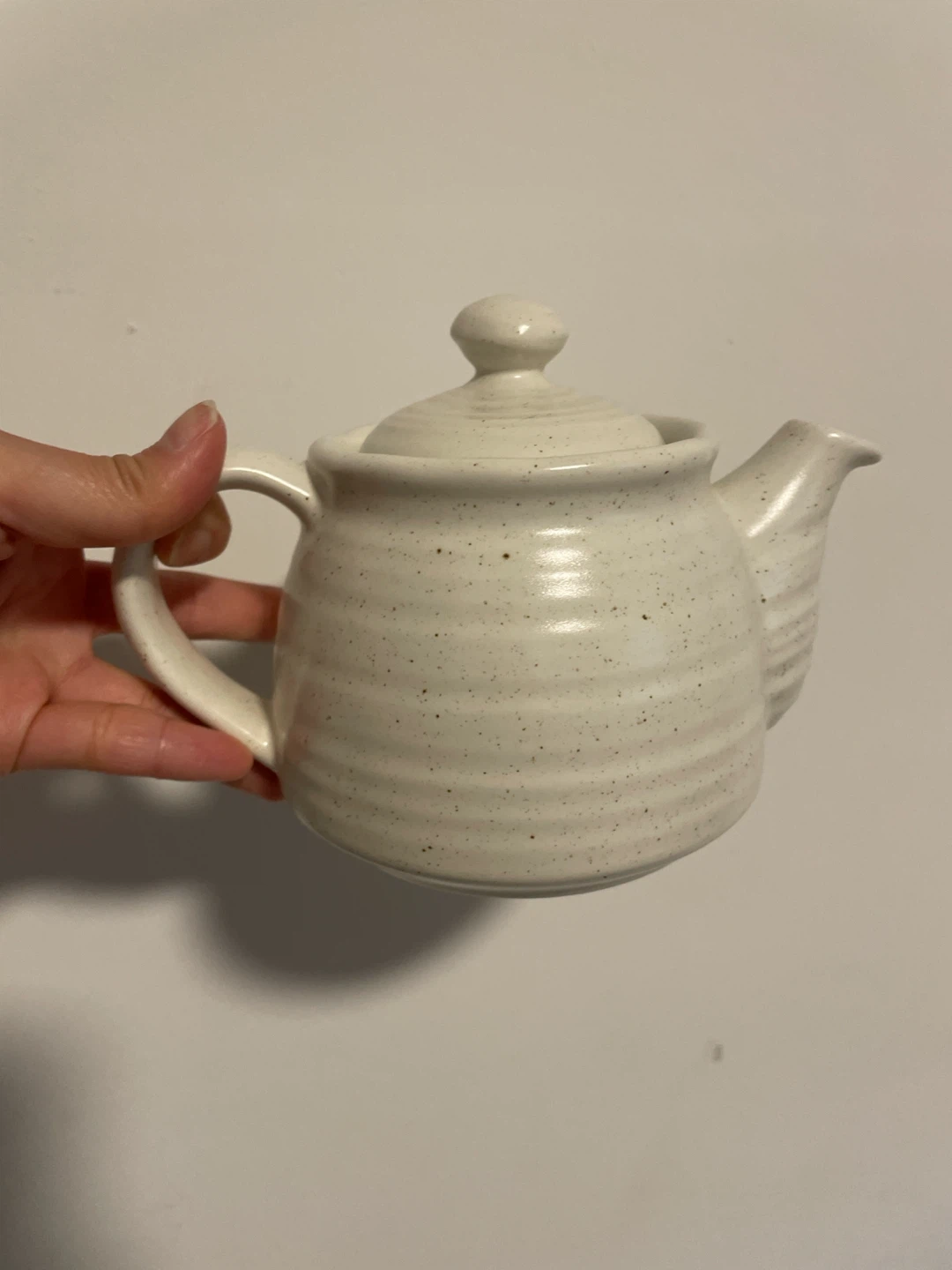 Cream Speckled Ceramic Teapot with Infuser