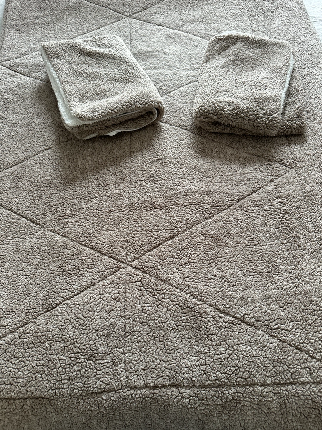 Comforter set
